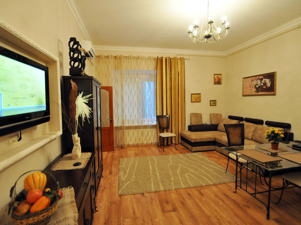 Odessa Rent - Mayakovskogo Lane 9アパートメント 部屋 写真